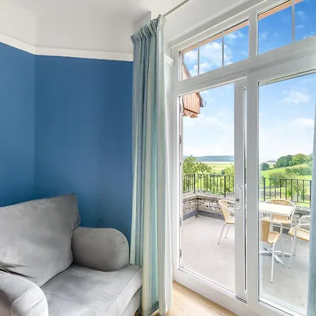 Baycliff Holiday home