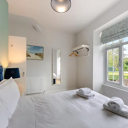 Baycliff Holiday home *
