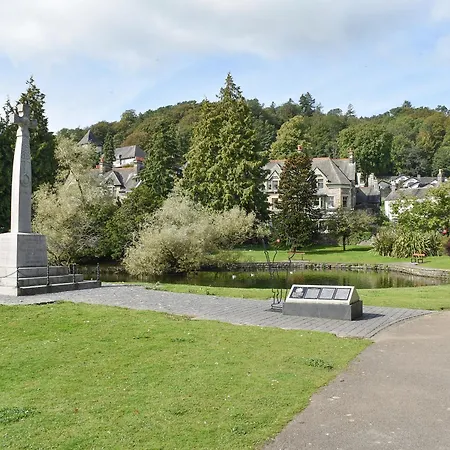 Baycliff Feriehus Lindale